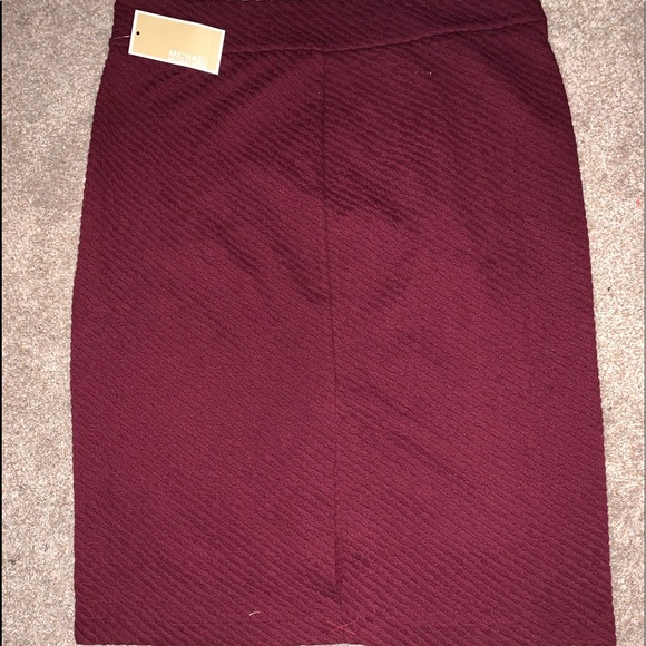 Pencil skirt - Picture 2 of 3